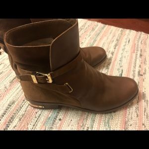 Brown Michael Kors Leather boots. Size: 8.5
